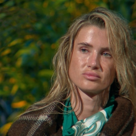 Johana byla vybraná kmenem Hrdinů. 