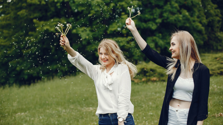 Denní horoskop na sobotu 7. 3. 2026: Na Býky ve společnosti čeká uznání a Vodnáři by měli zpomalit