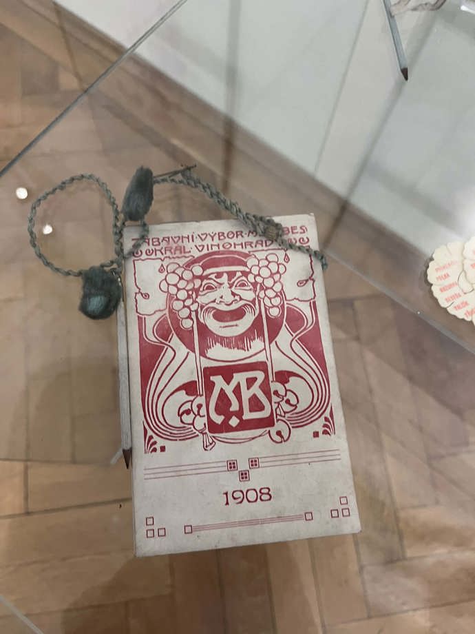 Plesový pořádek z roku 1908