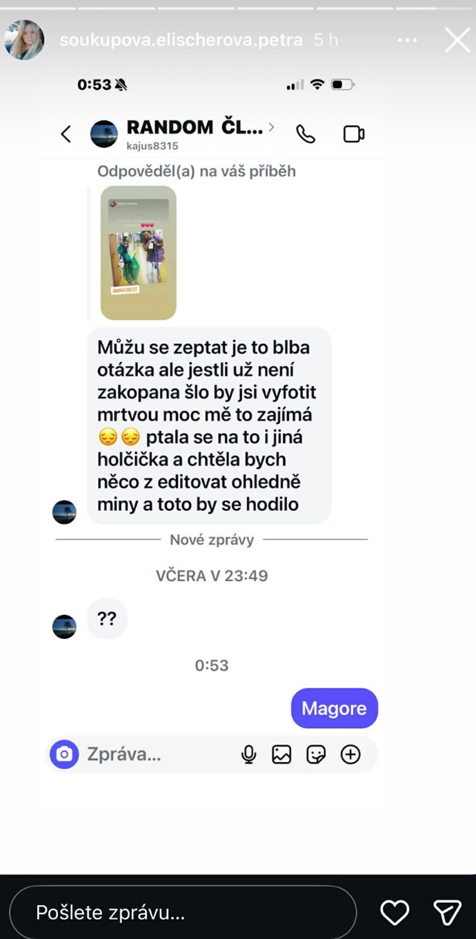 Rodině zesnulé Míny chodí odporné dotazy.