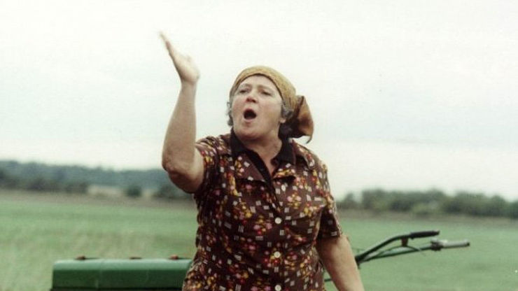 KVÍZ: Absurdní humor, geniální herectví i nesmrtelné hlášky. Znáte dobře osmdesátkové klasiky?