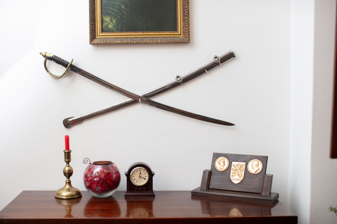 Šavle a cenné kousky. 