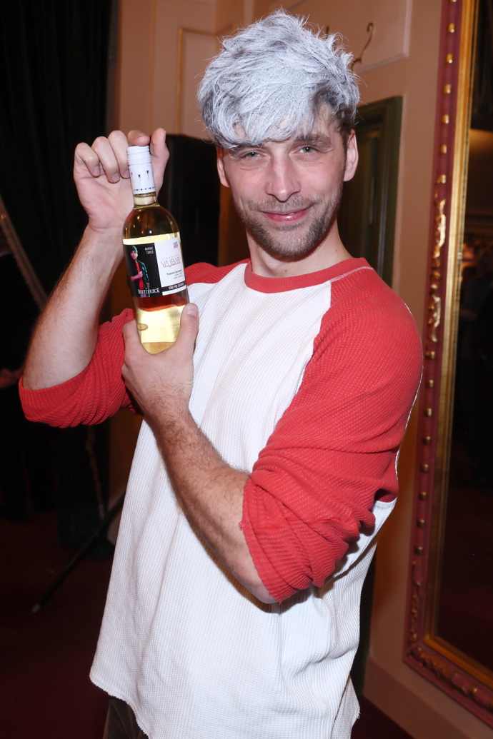 Roman Tomeš se obarvil na platinu. 