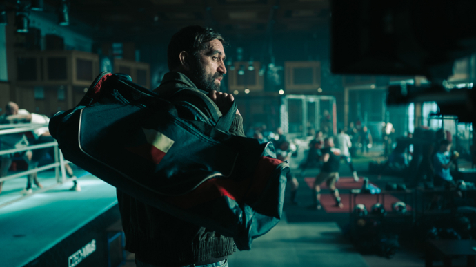 První ukázka z filmu Bojovník odhaluje syrové drama o hledání druhé šance: Milan Ondrík svádí nejtěžší zápas svého života