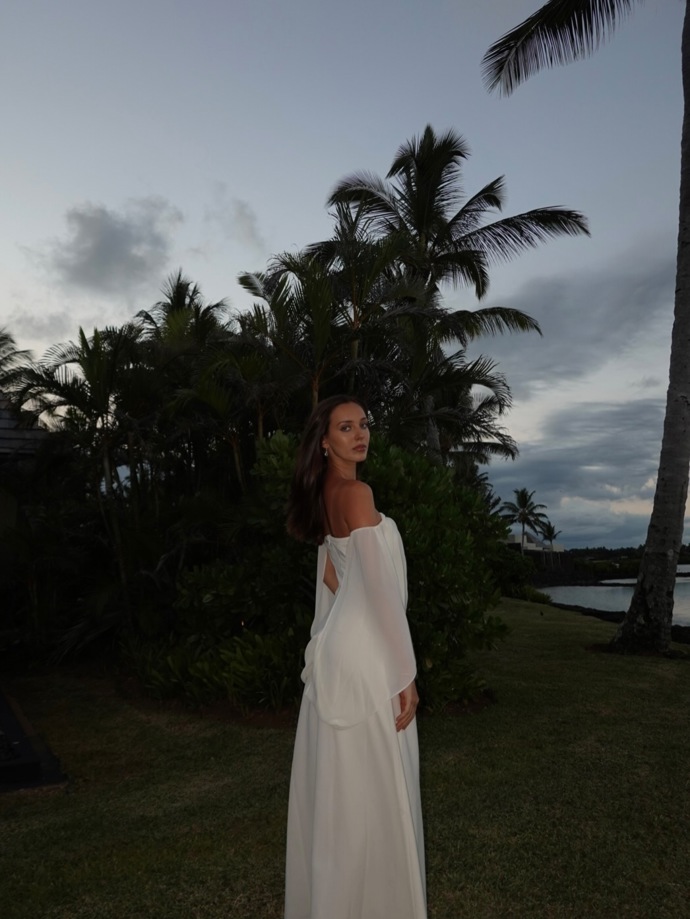 Charlotte Ella Gottová vyrostla. 