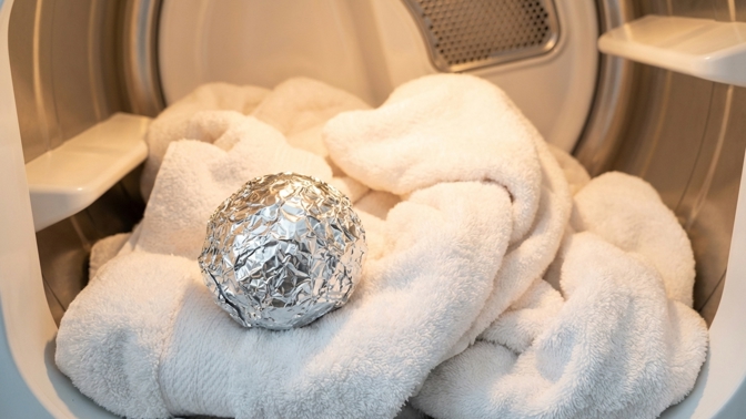 Finta s alobalem v sušičce: Jak na dokonale hebké prádlo?