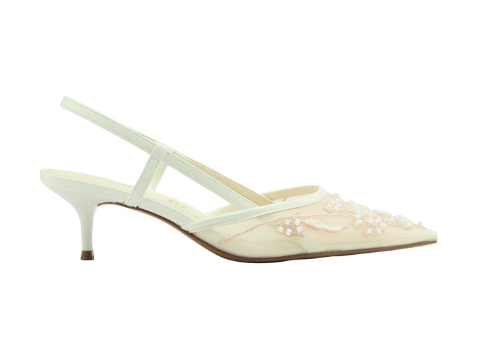 Krémové slingback lodičky s perličkami, Deichmann, 999 Kč  