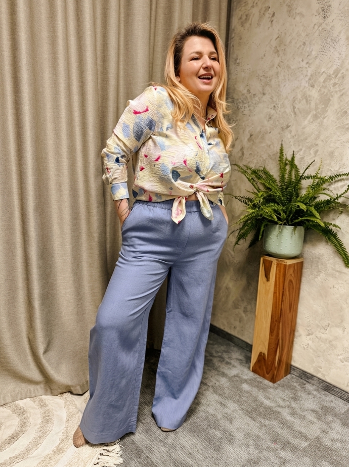 K jaru ale tradičně patří i něžnější barvy a motivy.