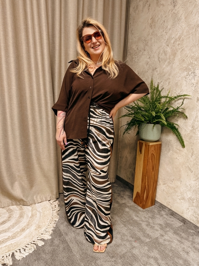 Pokud toužíte po originálnějším stylingu, můžete zkusit vzorované kousky.