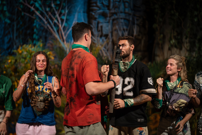 Kmenová rada vyřadila Dokiho.