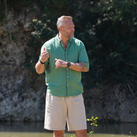 Moderátor Ondřej Novotný.