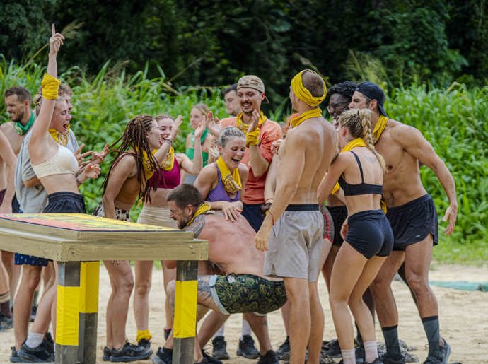 Padouši se radovali z výhry. 