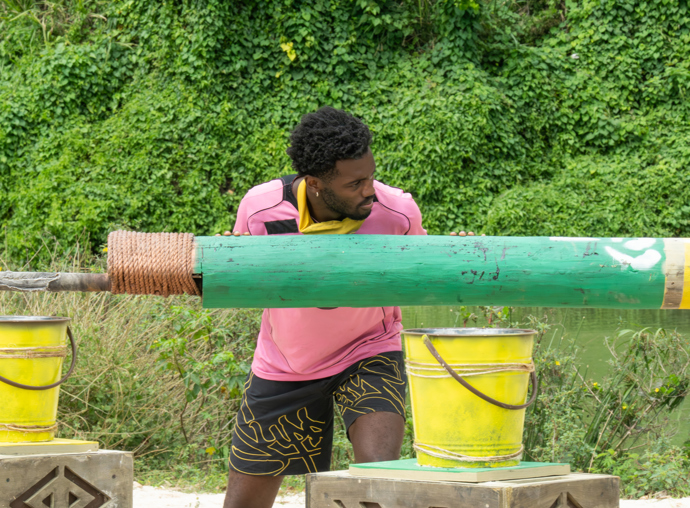 Iki během souboje v nejdrsnější show světa. 