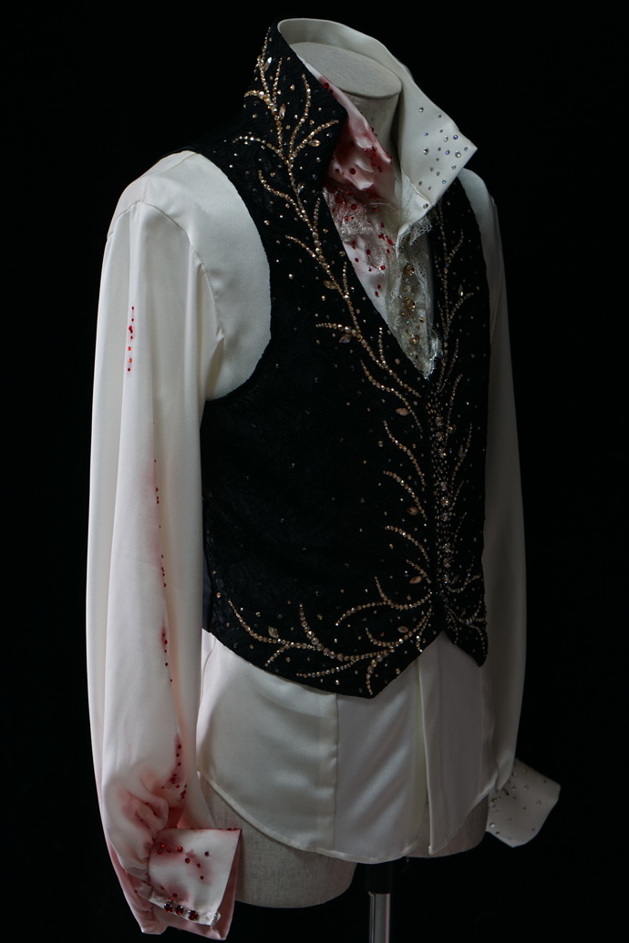 Nezapomenutelný byl i kostým, který návrhářka Satomi Ito pro Iliu Malinina vytvořila pro minulou sezonu. 