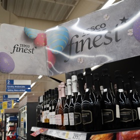 Vyzvednutí nákupu v Tesco je až do Velikonoc zdarma