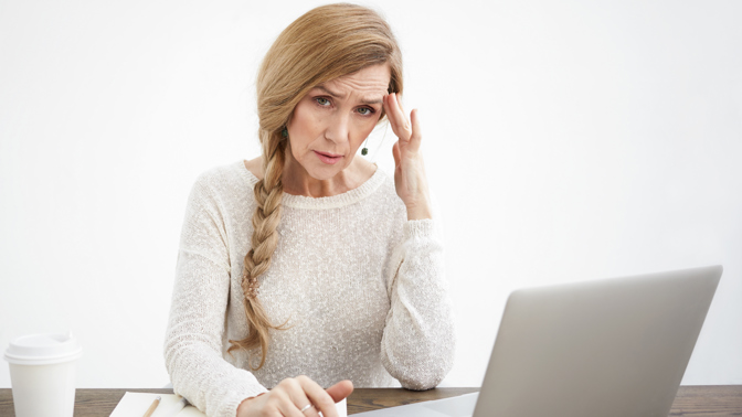 Příběhy o životě: Jestli přijdu o práci, nikde mě nevezmou. Třicet let sedím v jedné kanceláři a nehnu pomalu prstem