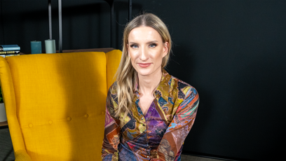 FOTO: Extra host Adela Vinczeová foto 01