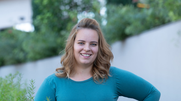 Marcela před proměnou.