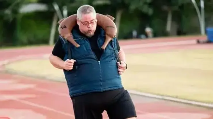 Honza Erben ve svých 47 letech váží neuvěřitelných 197 kilogramů.