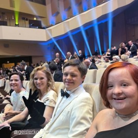 David Vodstrčil si předávání cen Český lev užil i se svou přítelkyní Majdou. Takhle spokojené je zachytila jejich herecká kolegyně Jana Plodková. 