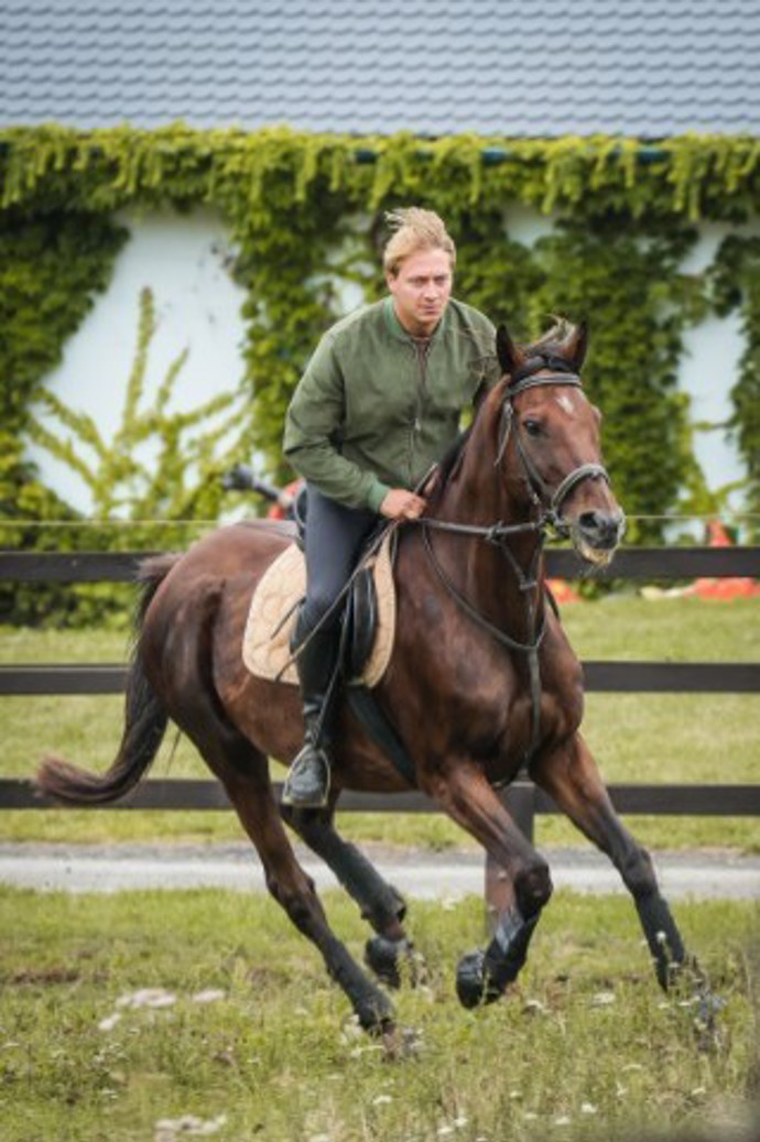 Nový seriál O lidech a koních.