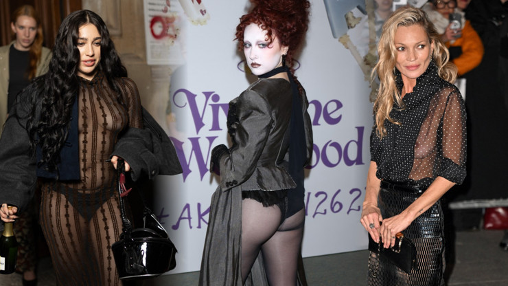 Odhalené kreace na pařížském týdnu módy.