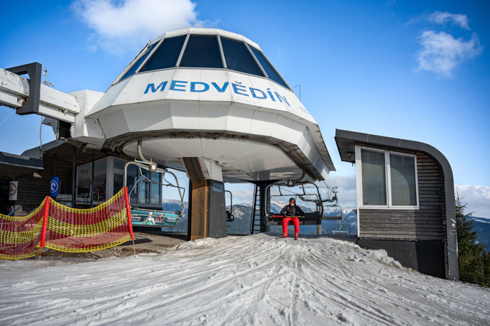 Lyžařská sezona ve Špindlerově Mlýně.