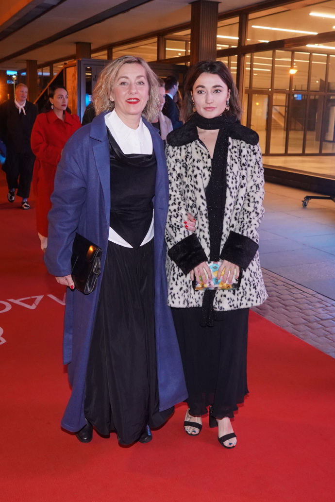 Vanda Hybnerová přišla do společnosti s dcerou Antonií. 