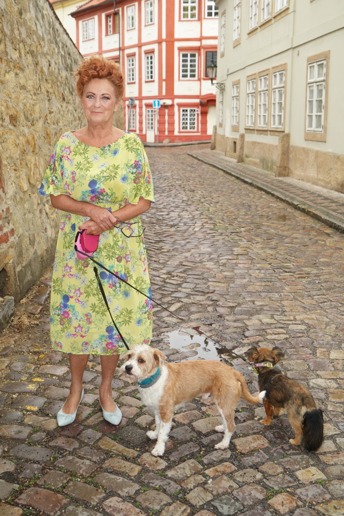 Simona Stašová vždycky respektuje danou barevnou paletu.