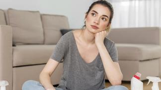 Tereza (41): Manželův nepořádek nebyla lenost, ale promyšlený psychický teror. Musela jsem utéct