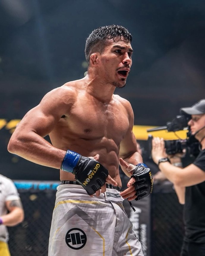 Krvavá minulost zápasníka Oktagonu. Igor Severino pokousal soupeře do krve