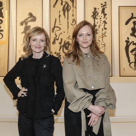 Aňa a Ester s úsměvy od ucha k uchu.