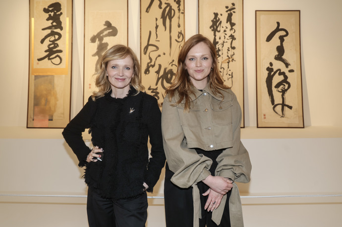 Aňa a Ester s úsměvy od ucha k uchu.