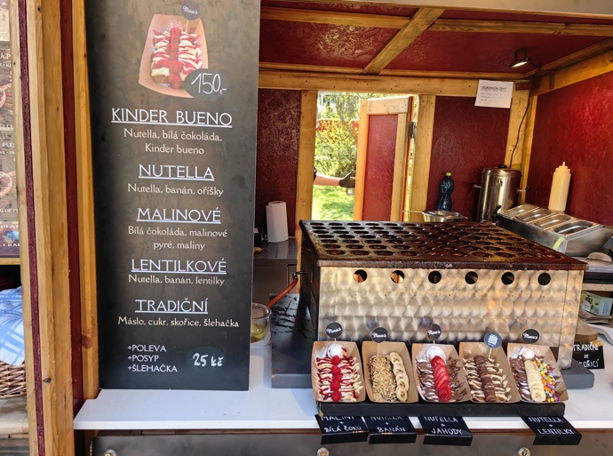 Sladkého je na trzích dostatek, každý si přijde na své.