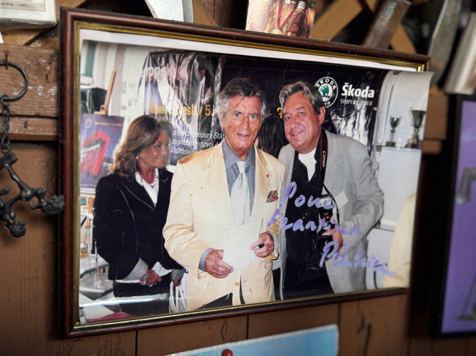 I František Jirásek má fotku s Pierrem Bricem. 