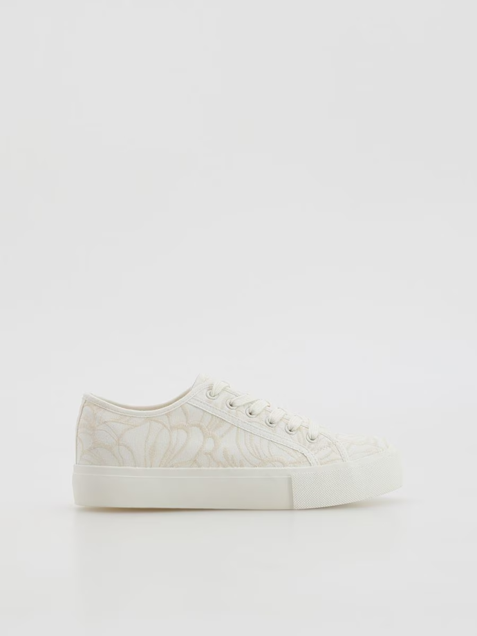 Tenisky s výšivkou, Reserved, 699 Kč