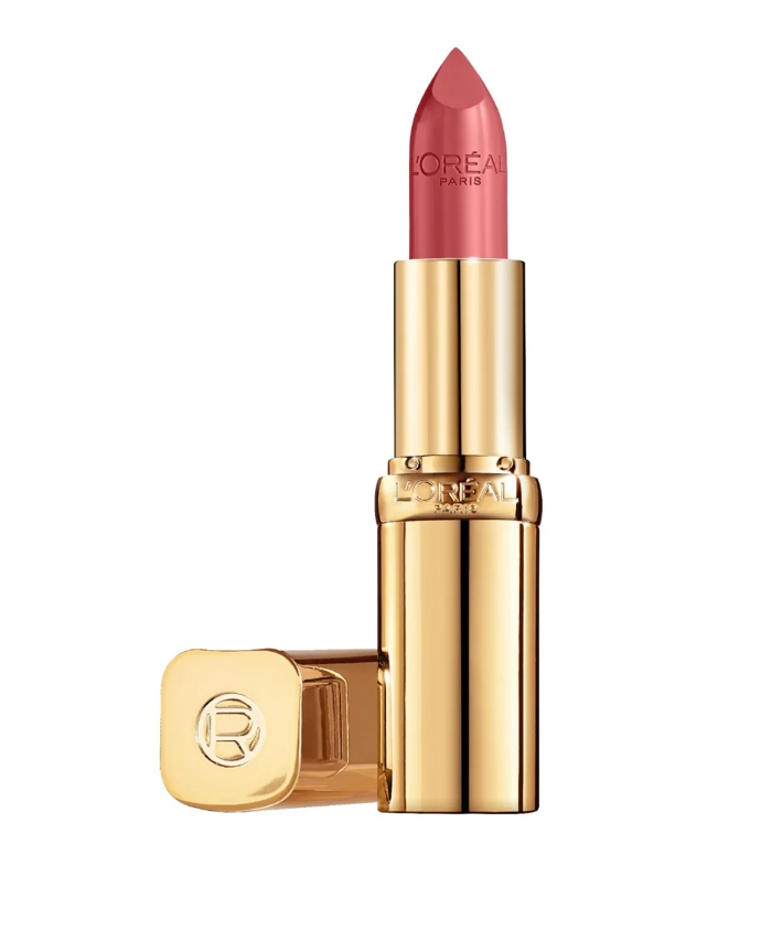 Noblesní look si žádá také elegantní líčení. K němu přispěje i tato vyživující a hydratační rtěnka v neutrálním, lehce narůžovělém odstínu od L'Oréal Paris. Vychází na 274 Kč