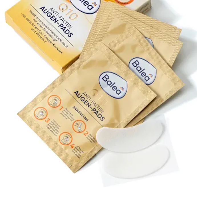 Polštářky pod oči se zklidňujícím a chladivým efektem od dm seženete za 89,90 Kč.