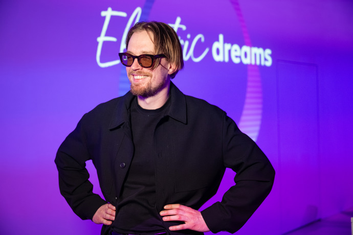 IQOS plní sny v projektu Electric Dreams – podpořili ho Adam Mišík i Paulie Garand