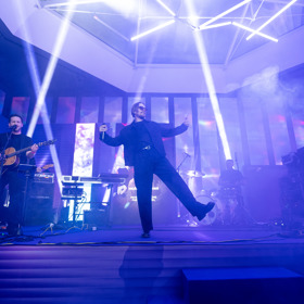 IQOS Electric Dreams poprvé v Praze: Večer splněných snů s Pauliem Garandem a Adamem Mišíkem