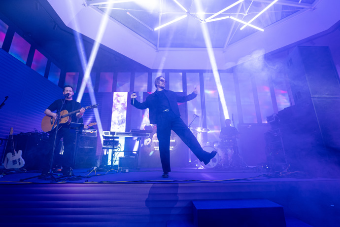 IQOS Electric Dreams poprvé v Praze: Večer splněných snů s Pauliem Garandem a Adamem Mišíkem