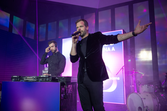 IQOS plní sny v projektu Electric Dreams – podpořili ho Adam Mišík i Paulie Garand