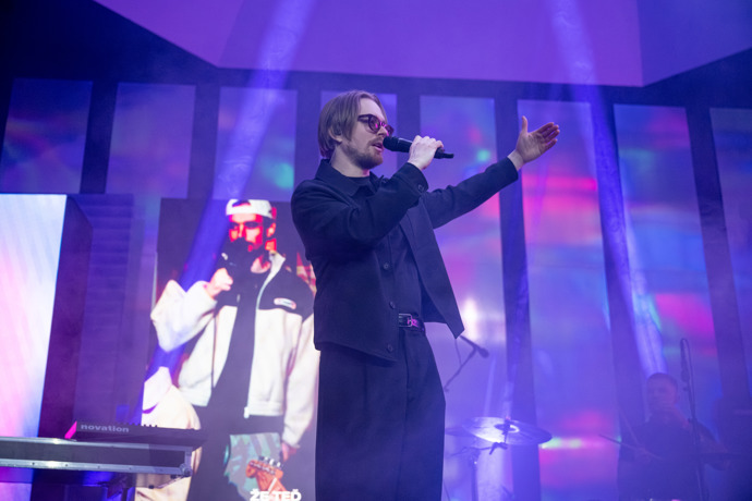 IQOS plní sny v projektu Electric Dreams – podpořili ho Adam Mišík i Paulie Garand