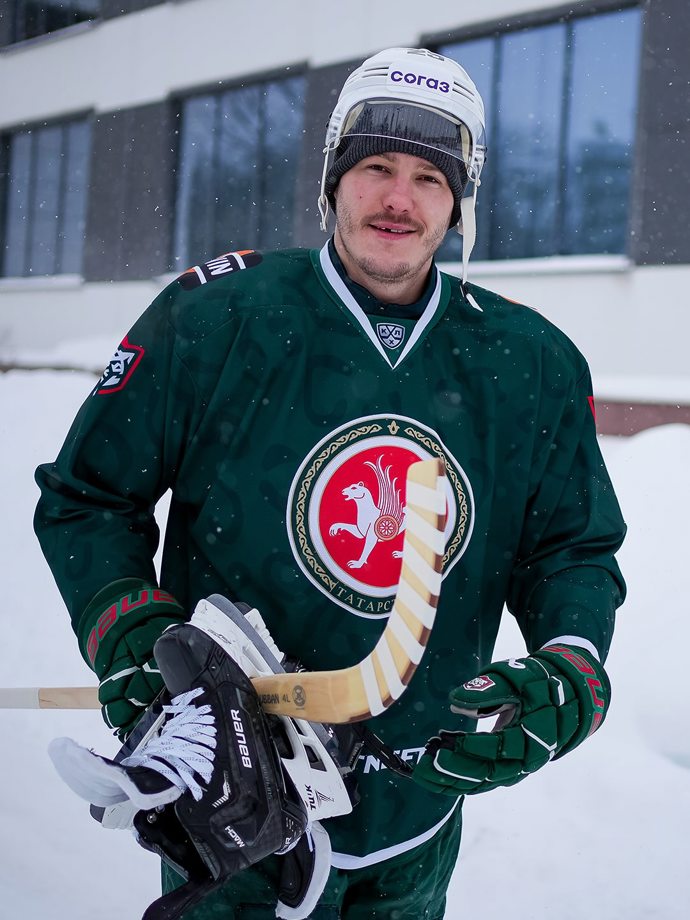 Hokejista Dmitrij Jaškin.