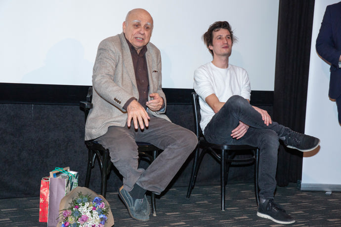 Vnuk Zdeňka Svěráka, František Svěrák, v roce 2023 prezentoval televizní dokument Perspektivy Ivana Mládka. František pracuje jako filmový střihač. 