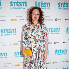 ...tak sandálkami v teplejších měsících.