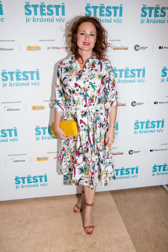 ...tak sandálkami v teplejších měsících.