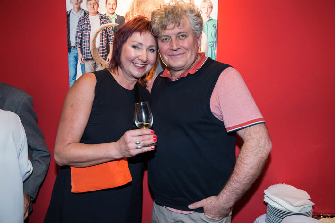 Mají spolu tři krásné dcery a jedno vnouče. 