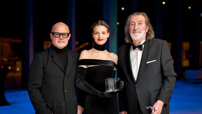 FOTO: Klenot na červeném koberci Českého lv: Rony Plesl, Simona Lewandowska, Bolek Polívka.