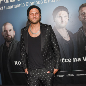 Tomáš Polák z kapely O5 a Radeček má být dalším známým jménem mezi soutěžícími. 